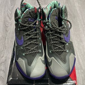 Lebron 11 Terracotta Warrior sz 9